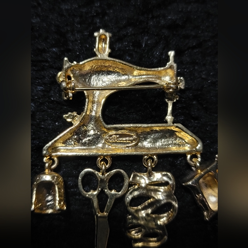 Gold And Black Intricate Jewelry Accessories View 3